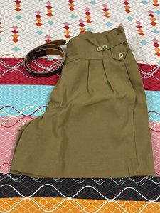 Stylish Khaki Shorts with Belt