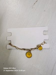 SMILEY CHARM BRACELET BY PEARLFIESTA