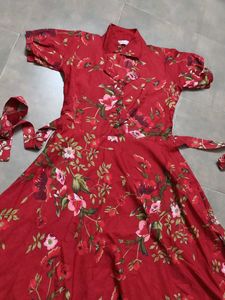 Chic Red Floral Maxi Dress