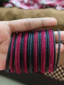 Set of Red and Black Bangles