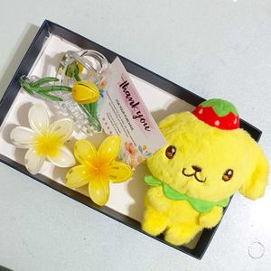 pompompurin gift hamper