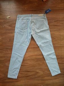 Light Wash Denim Jeans