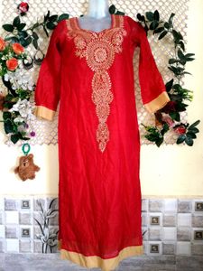 Elegant Red Embroidered Kurti