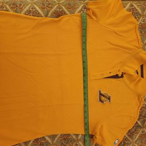 mango yellow NBA Los Angeles Graphic Tee