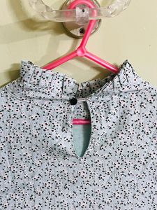 Women's Top