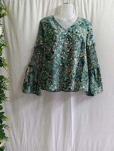 Vintage Floral Green Top