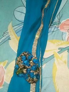 Rama Green Saree With Golden Jurkan Lace And Wit