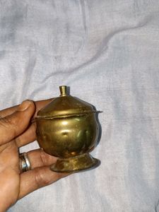 Brass saffron bearing