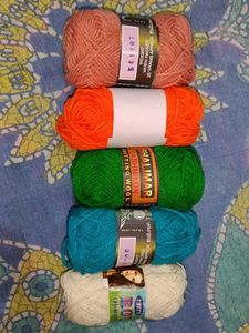 Acrylic yarns for knitting set of 5