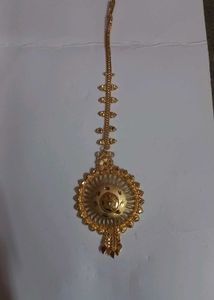 Golden Maangtika