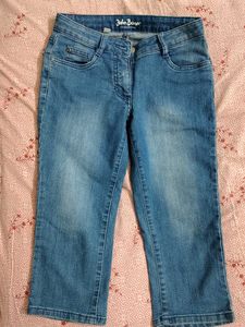 John Baner Blue Denim Capri Jeans
