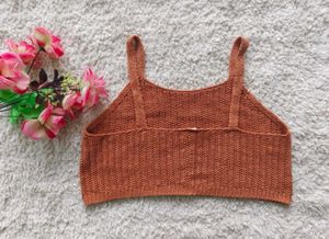 Zara : Knit Crop Top