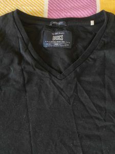 Basics Black V-Neck T-Shirt