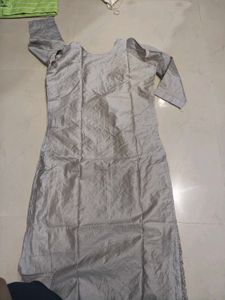 Elegant Grey Embroidered Kurta