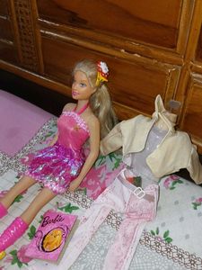 Fashion Doll with Outfits and Accessories