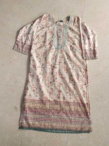 Floral Embroidered Kurta