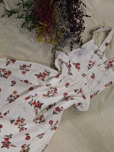 Floral Print Button-Up Dungarees
