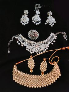 silver and golden set