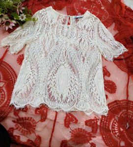 Chic White Lace Cropped Top
