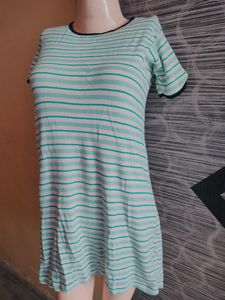 Long T-shirt
