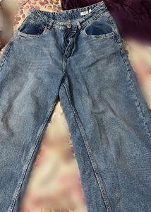 Trendy Wide-Leg Denim Jeans