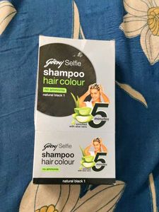 Godrej Selfie Shampoo Hair Colour - Natural Black