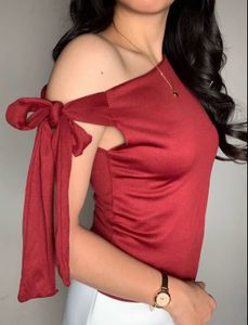 Chic One Shoulder Red Top