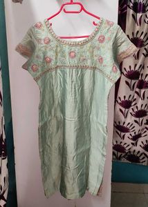 Elegant Punjabi Style Embroidered Kurta Set