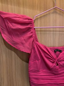 Pink Ruched Twist-Front Crop Top
