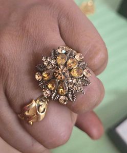 Vintage Flower Gemstone Ring