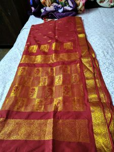 Exquisite Purple Silk Saree