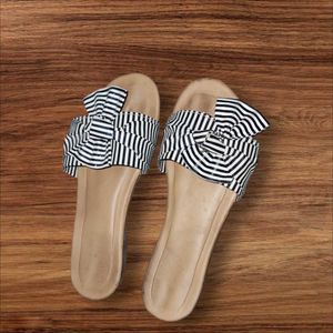 Korean Bow Sliders