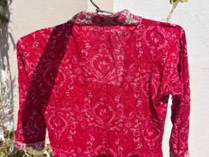 Elegant Pink Embroidered Kurta