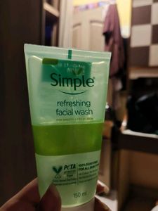 Simple Refreshing Facial Wash