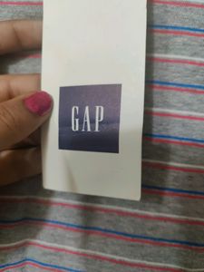 Men's Casual Tshirt.  New With Tag. Good Condition