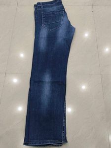 men blue jeans
