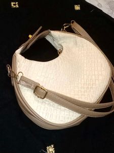 😎stylish Imported woven hobo bag😍
