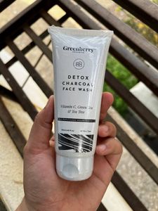 Greenberry Organics Detox Charcoal Face Wash, Vita