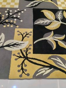 Stylish Floral Area Rug