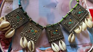 Garba glam with a shell twist!