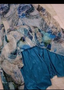 Blue Floral Print Gown 💕