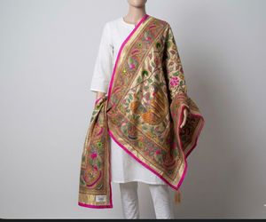 Exquisite Handwoven Fulkari Duppata