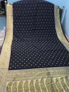 Elegant Navy Blue Saree with White Polka Dots