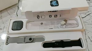 Apple Series 11 Smartwatch with Extra Bands