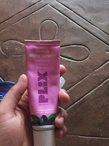 Skincare Essentials Bundle + unexpected freebies �