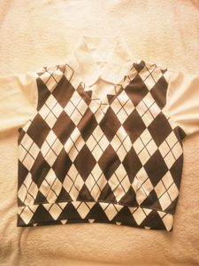 Argyle Print Collared Top