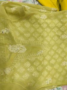 Luckhnowi Kurti
