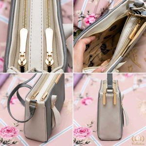 🎀 Chic & Cute Sling Bag 👜