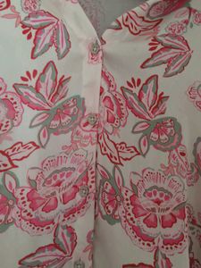 Pretty Floral Print Button-Up Shirt