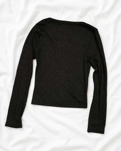 Chic Black Ruched V-Neck Top